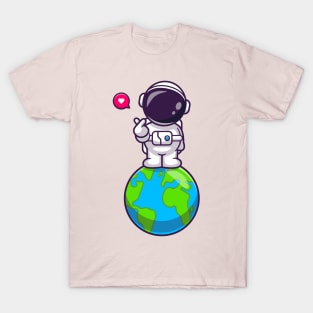 Cute Astronaut Standing On Earth With Love Sign Cartoon T-Shirt